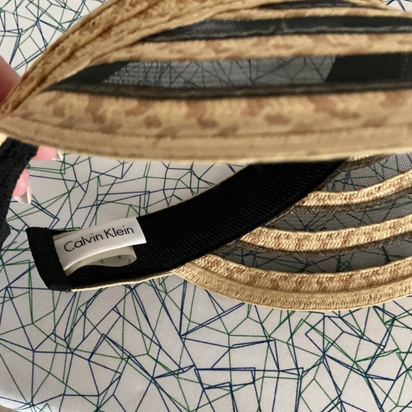 Calvin Klein Women’s Visor - Picture 4 of 6